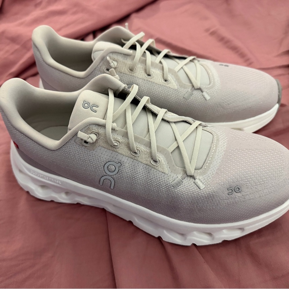 On Running Cloud Sneaker - Women's Running Shoe